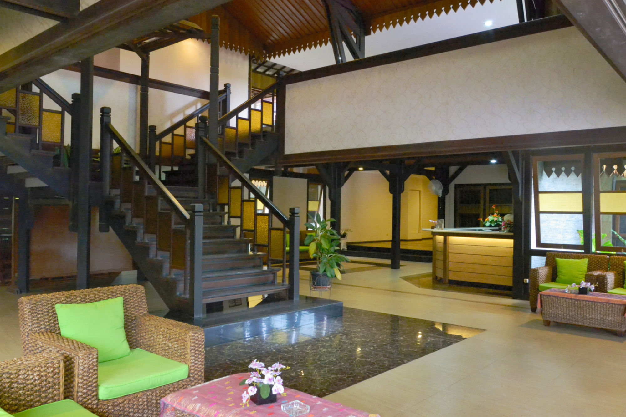 Arsela Hotel Pangkalanbuun Eksteriør billede